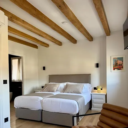 Kondeko Hotel *